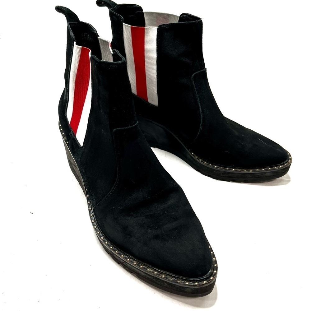 Cecelia New York Black Suede βGemmaβ Chelsea Boots